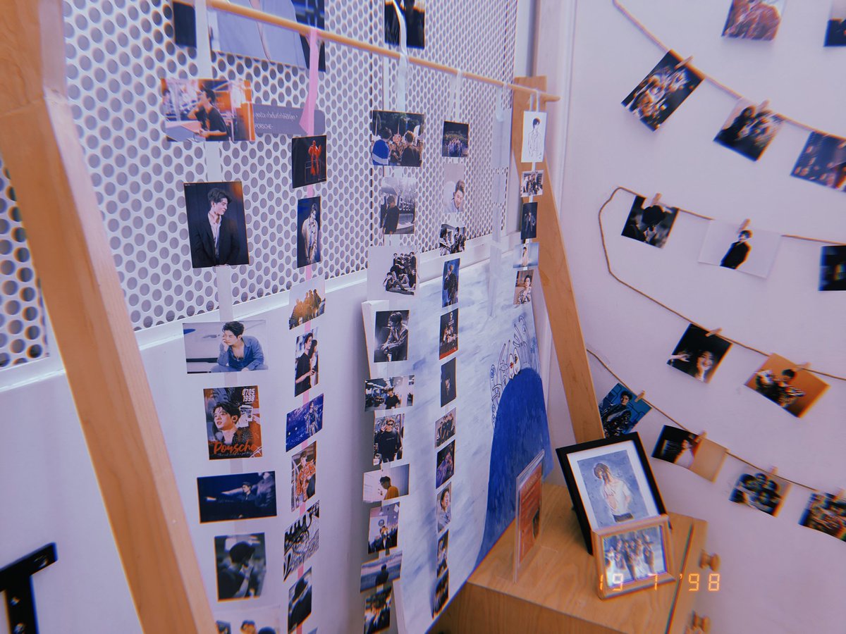 sgtlamppp's tweet photo. ในที่สุดก็ครบจนได้ สามแกลของต้าวความรัก🖤

#XXSIVK 
#PorscheIsOurPalette 
#PorscheBDAY22nd https://t.co/y9XSzzlvcZ
