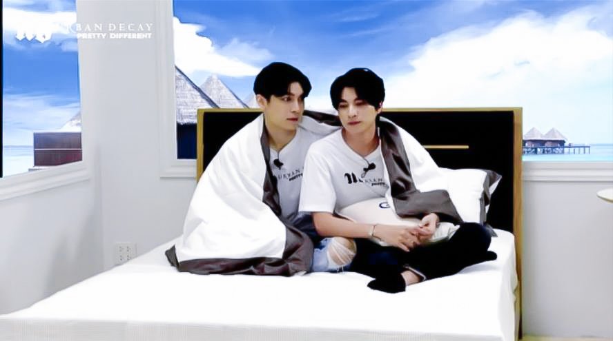 Gulfkanawutofc's tweet photo. เป็นน่ารักไปหมดเลย 🥰
#MewGulfHoneymoonxUD https://t.co/BnOxhfp96o