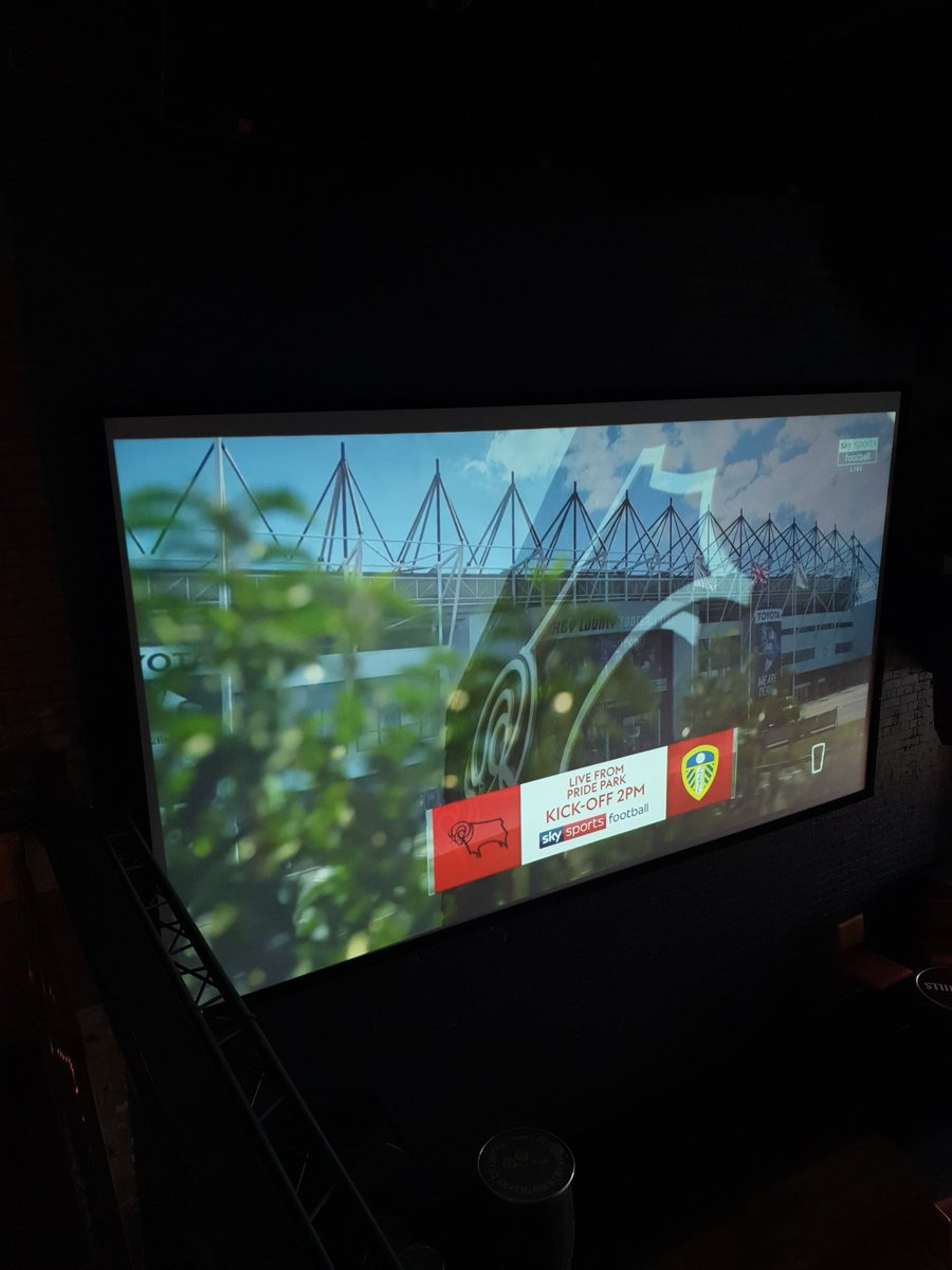 alan_lufc's tweet photo. Leeds match on the big screen. There will be plenty of spying done. #ALAW https://t.co/eRGnvqJwQp