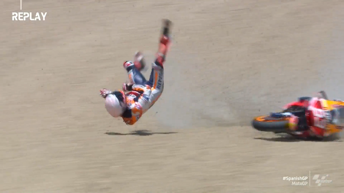 MotoGP's tweet photo. SAME CORNER! 😱

@marcmarquez93 crashes at Turn 4! He's up on his feet but out of the race! 💢

#SpanishGP 🇪🇸 https://t.co/ksHdPcfpMO