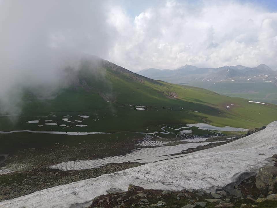 ARIFQUR10278306's tweet photo. 6 (Chay) Sari Marag between #Jang Wali Marag and #Satee Marag (Pir Panjal). https://t.co/bEL7k52oEj