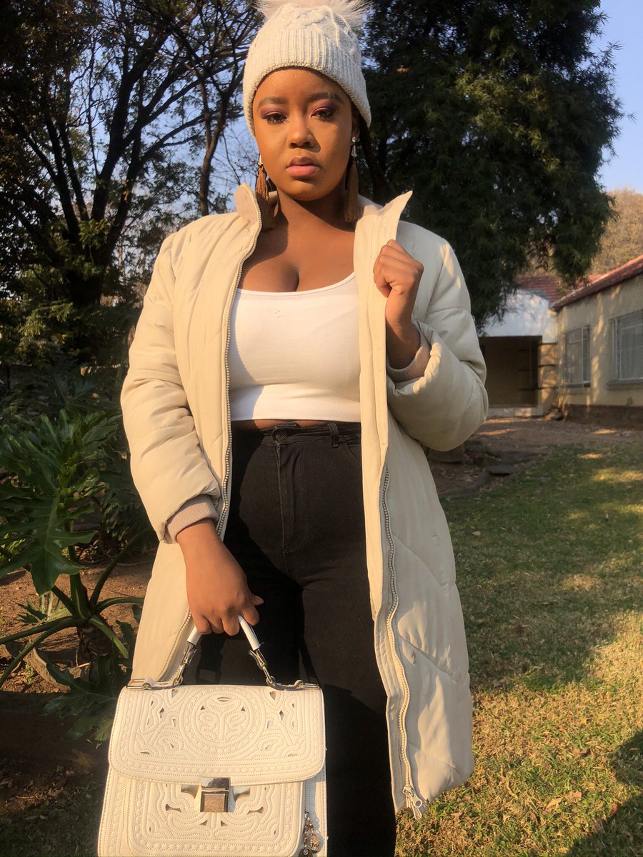 ReaL_KweenZA's tweet photo. 🥂❤️Another Chapter Unlocked 🥂❤️ #birthday #ReaLK #July19 #sundayvibes https://t.co/OGU1BvYidm