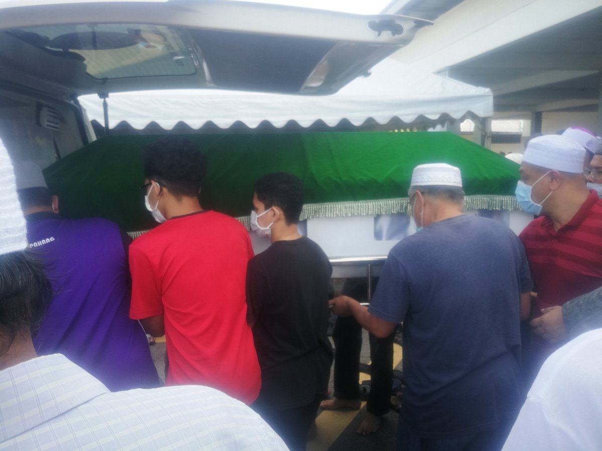 yusufghani200's tweet photo. Salam takziah utk keluarga Ir Ismail.. Sempat ziarah sahabat baik saya.. Moga arwah dimasukan dlm golongan salihin.. Aminnnn https://t.co/krbZEBzNw6