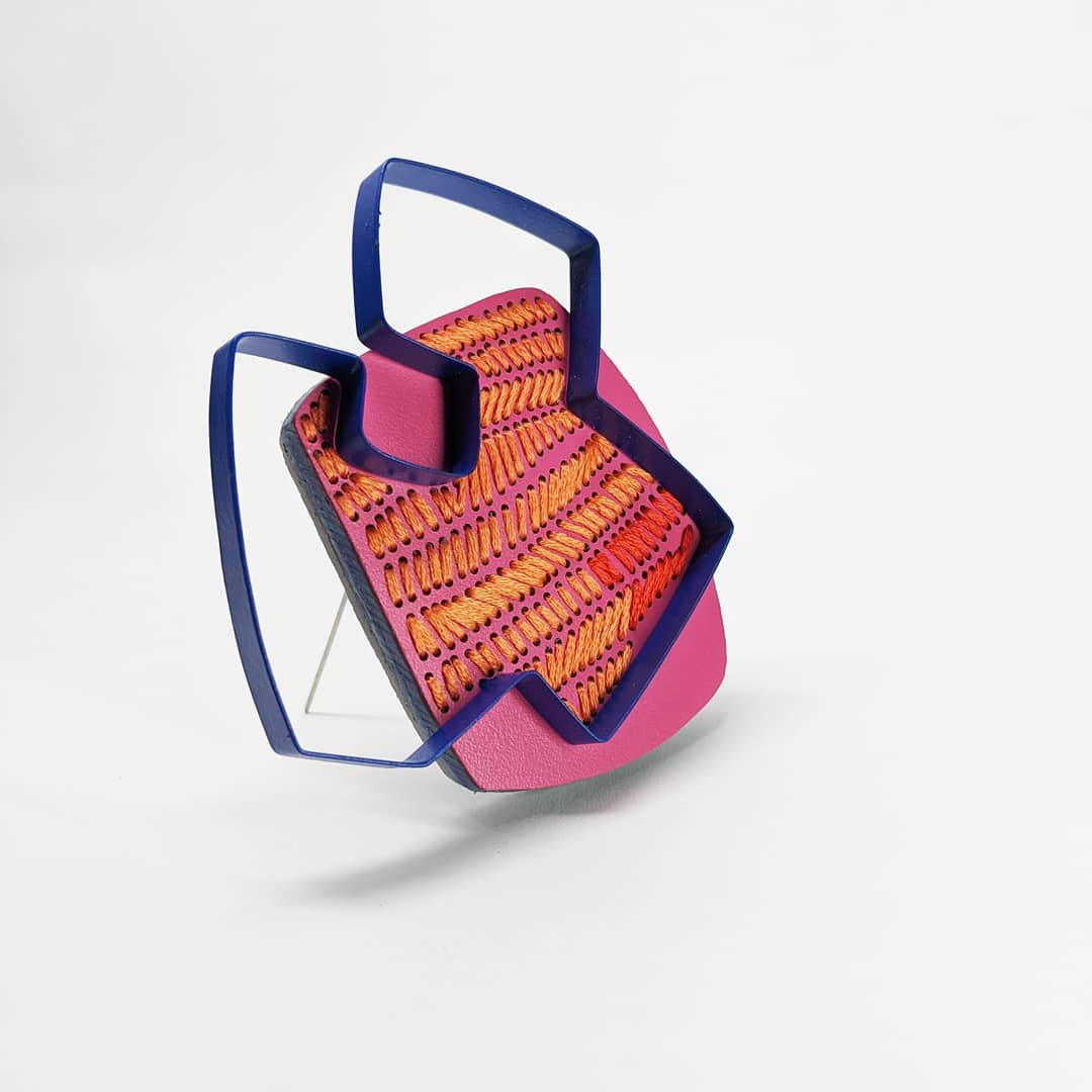 fayehalldesign's tweet photo. New piece from my new collection, 'Colouring In' and will be included in the @NorthernCraft #GNCCFonline event this coming week! Really looking forward to being involved 🌟 #craftsayssomething #contemporaryjewellery https://t.co/L78QBMx4RN