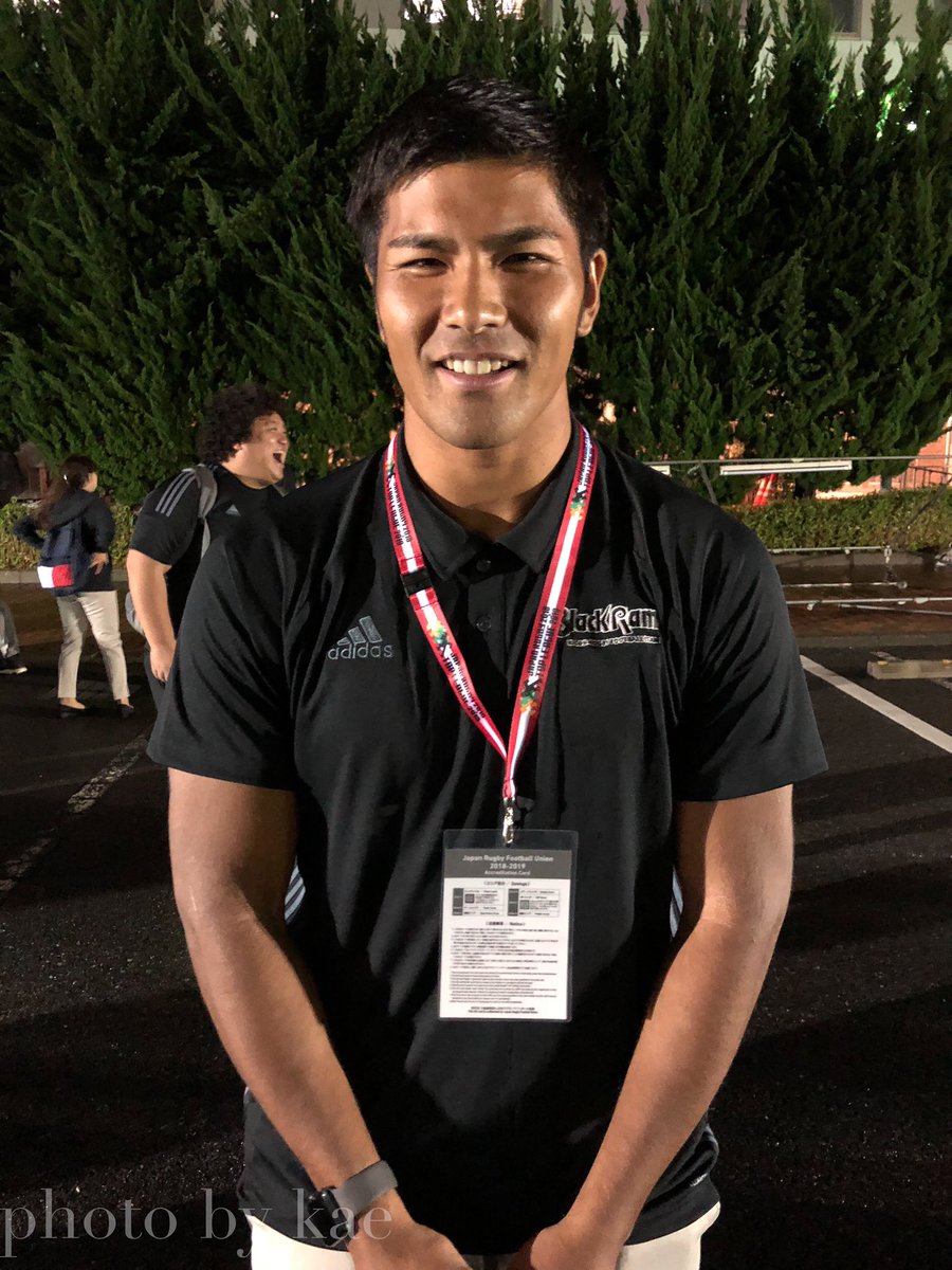 kae_pescapera's tweet photo. セブンズ男子日本代表
トレーニングスコッド
🌸中澤健宏選手（リコー所属）
大学卒業後一旦は銀行に就職。そこからトライアウトを経てリコーに入団、そしてセブンズ日本代表デビューという色んな方の希望になりそうな経歴の持ち主。今回は熱い団長密かに特別出演です🖤🐏
#Japan7s https://t.co/piAmIPC2fI