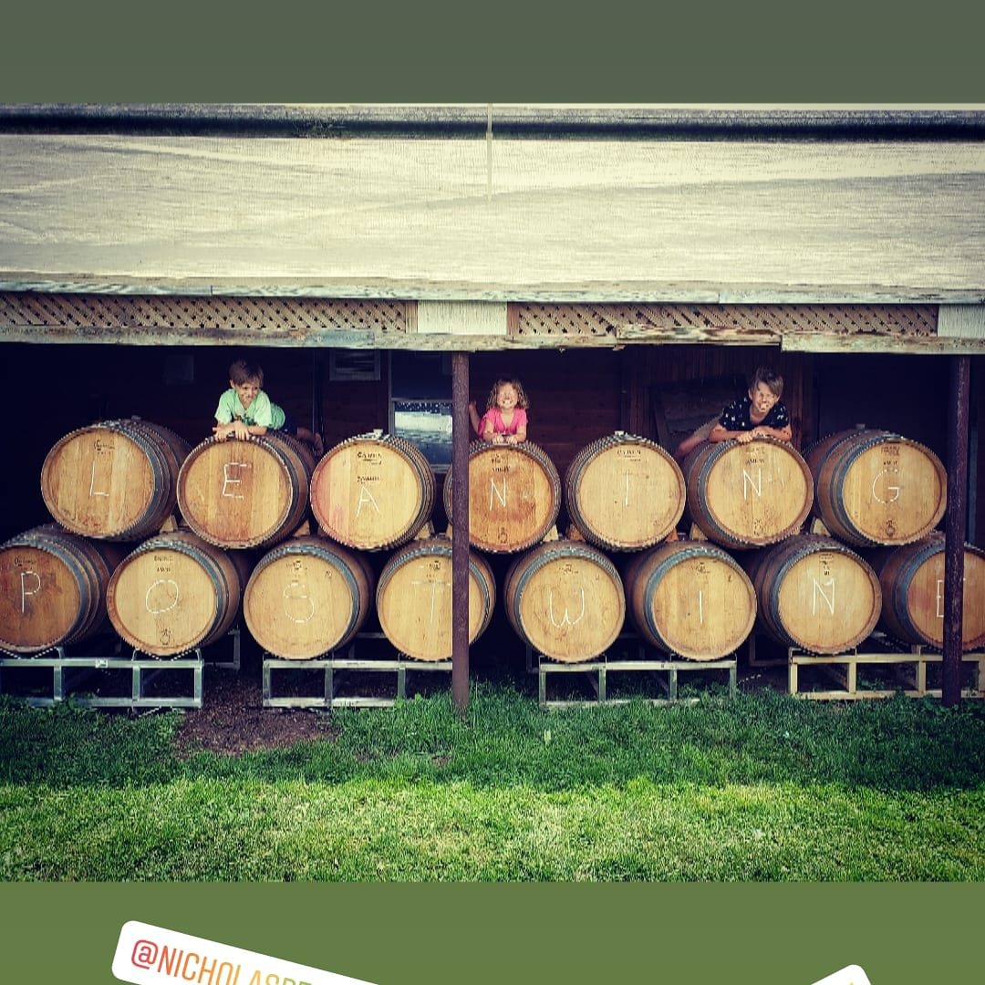 LeaningPostWine's tweet photo. Memories of last years #i4c19
Can't believe how much our children have grown & what we all have through since then!
Congrats to #i4C20 for doing a great virtual event this year. Hopefully we can all get together at #i4c21
@nicholaspearcewines @coolchardonnay @winecountryont https://t.co/Ug5ZuIN0ut