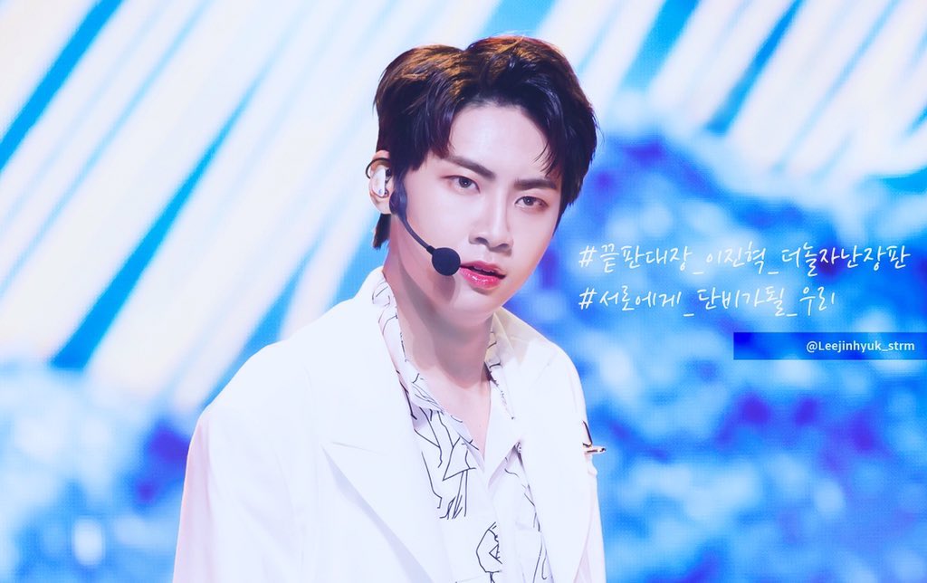Leejinhyuk_strm's tweet photo. 🚨Splash! 막방 기념 Good bye 실트 총공🚨 

난장판 활동 기간 내내 이진혁과 브이단은 매일 HAPPY BIRTHDAY!
3주 동안 멋진 무대 보여줘서 너무 고마웠어💙

#끝판대장_이진혁_더놀자난장판
#서로에게_단비가될_우리

🎁브이단을 위한 이벤트🎁
지금 당장 이 이벤트 글을 RT하고 선물 받자‼ https://t.co/nCJHtBZEL1