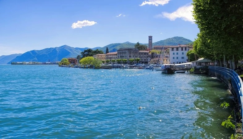 #Lovere e #MonteIsola fra i borghi meravigliosi della Lombardia, perfetti per chi cerca un'estate alternativa😍 
Parola di <a href="/siviaggia/">SiViaggia</a> ;-) 
➡️siviaggia.it/borghi/fotonot…

<a href="/visitlakeiseo/">Visit Lake Iseo</a> <a href="/TurismoBergamo/">Visit Bergamo</a> <a href="/inLOMBARDIA/">inLOMBARDIA</a> <a href="/LaraMagoni/">Lara Magoni</a>