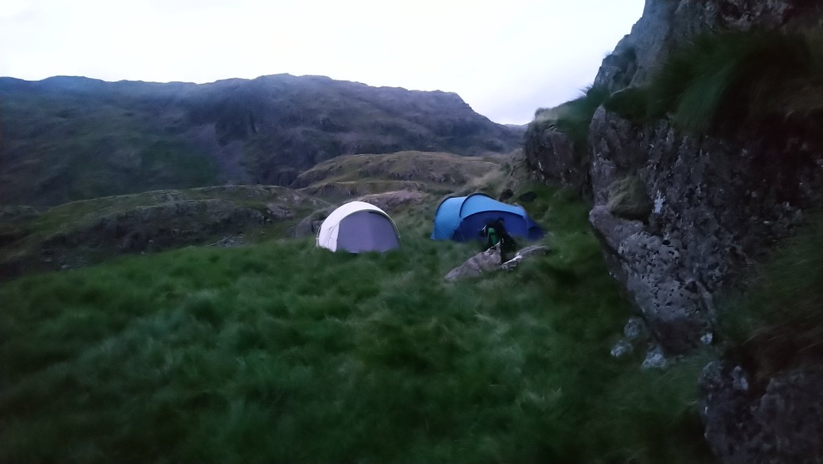 Mounta1n_Mike's tweet photo. First proper #wildcamp since lockdown. Fantastic night with @BeckyRowbo &amp; @SaintToffee89 &amp; Freddie.
Left the site as we found it. #LeaveNoTrace
@glocky9 @keswickbootco @Catstycam @TheLakesMike @ApparelGyow @janslss @blis_sox https://t.co/yRmxSTMqUf