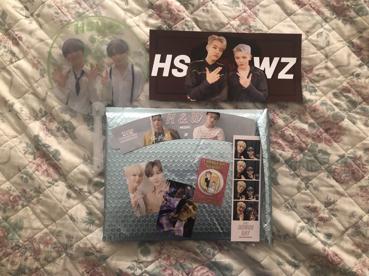 hansolshalo's tweet photo. I feel so content☺️, thank you so much for the goods💕. @10HowooCafe_NYC https://t.co/Eq2KIjwRMX