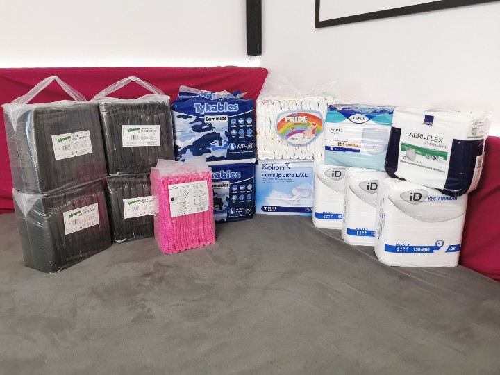 wetsemoy's tweet photo. New shipment of diapers and more arrived yesterday, everything a wetting dragon needs 😇 https://t.co/tBaF6czrYA