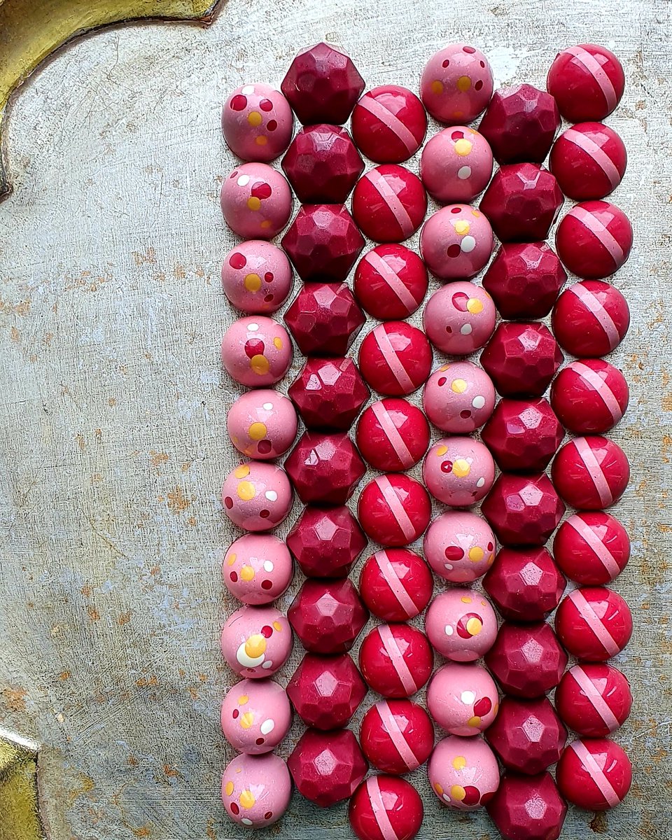 paulapastry's tweet photo. "Pink represents sugar and spice, and everything Nice"!
As we continue to be Inspied by Colour physiology - "pink" also signifies Hope, It gives us a scence that everything will be okay👌
@ashfordcastle
#Raspberry #Woodruff #Opalys #legendChocolate
#Ashordlegend https://t.co/cQZAqKLm7h