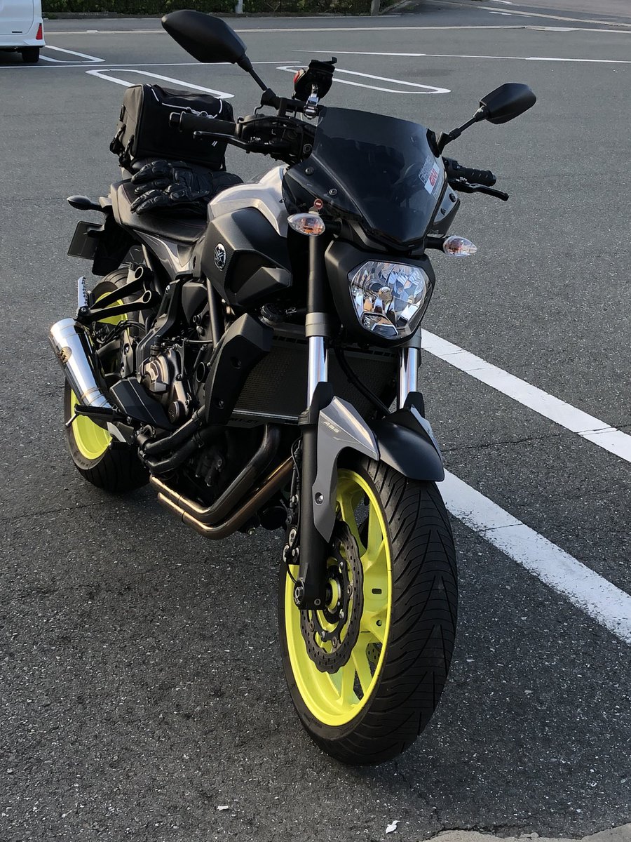 colonel_potato's tweet image. MT-07納車しました！
あと作手の方で有料サイン会やってましたが、親切なライダーさんのお陰でサインせずに済みました😌
ライダー同志の助け合いに感謝です！
