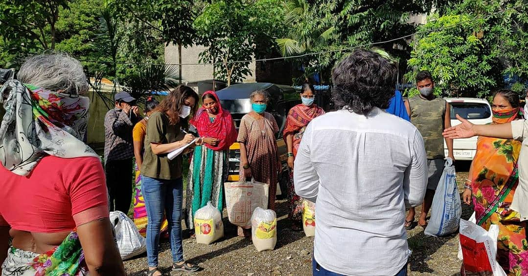 UruFoundation's tweet photo. A day well spent with @ua_shirin.. distribution of groceries to the needy and poor people in the pandemic and team.
@lucky_hansraj
@joshisagar4
@shreeprakashmisshra
@sharmanityaa
@ua_shirin
@komalunawnay .
.. https://t.co/yon8g5Uo62