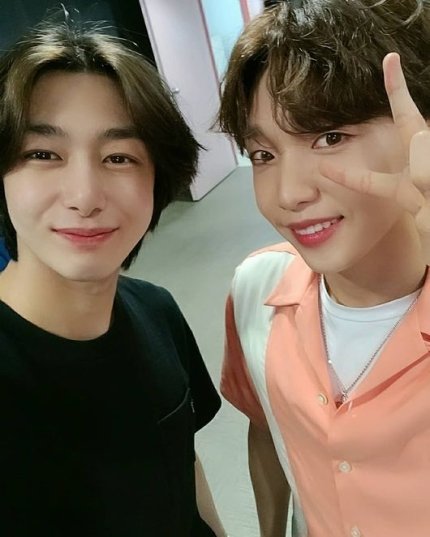 NEW190720ARTICLE | | HYUNGWON×MINHYUK NAVER  https://n.news.naver.com/entertain/article/109/0004243847 (react, recommend & share)  DAUM  https://entertain.v.daum.net/v/20200719201917957 (like & share) #HYUNGWON  #MINHYUK  #형원  #민혁  #MX_Naver @OfficialMonstaX