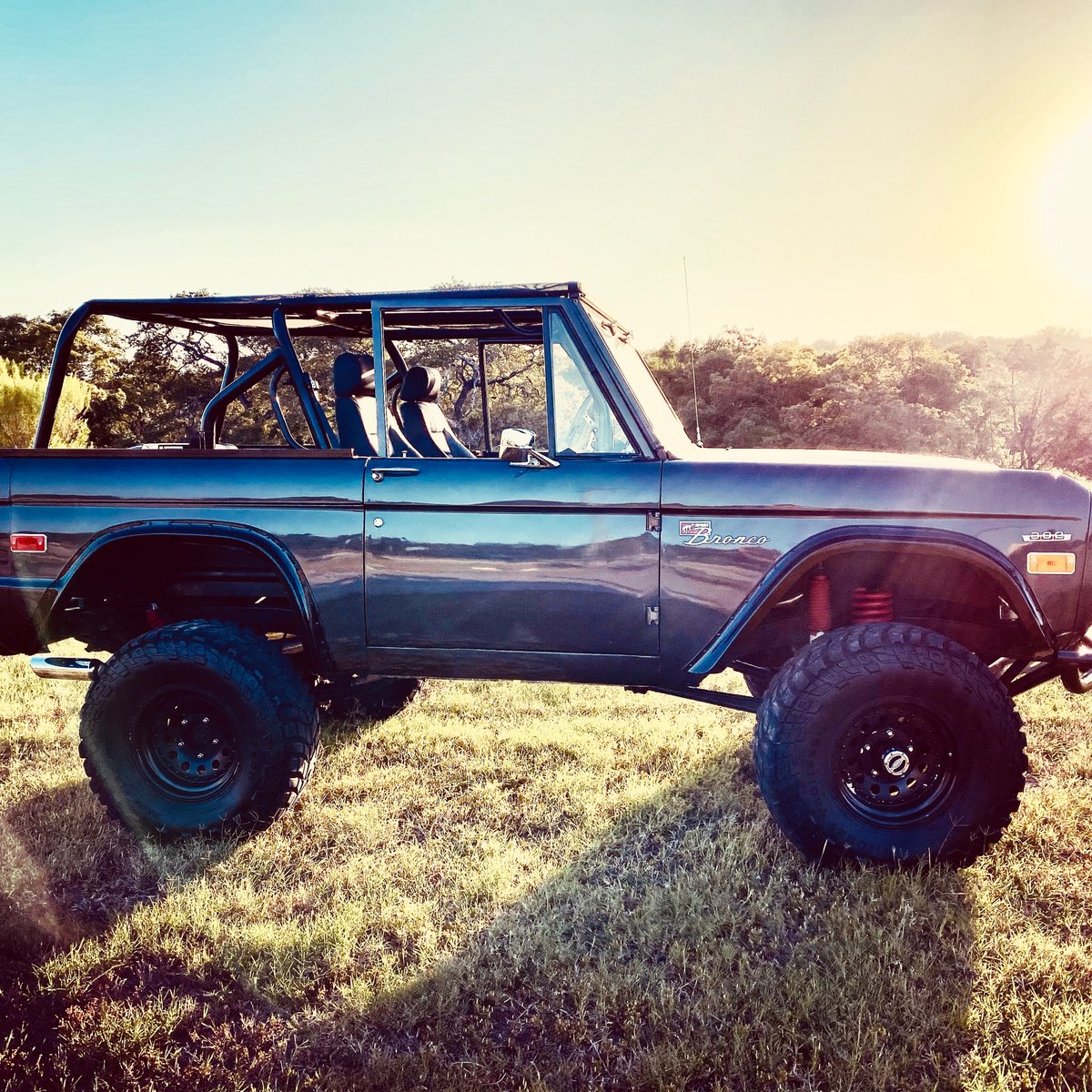 jeffrohall's tweet photo. @FoxNewsAutos 
72 Bronco in Austin, Texas... 2021 on reservation! https://t.co/YPLP9OCRKn