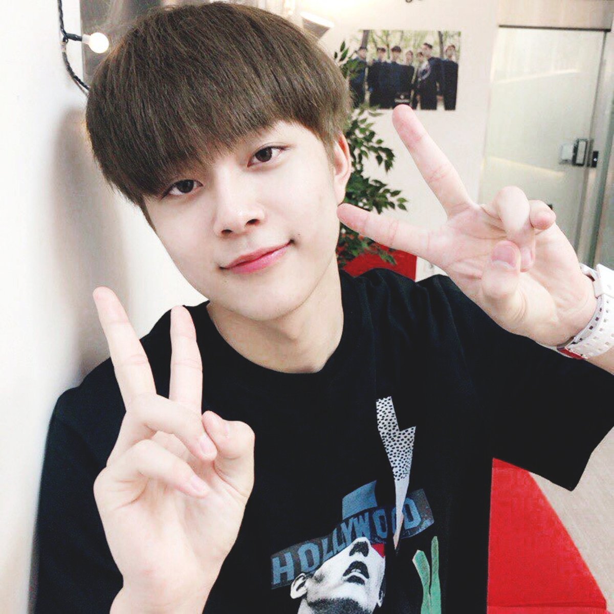 LinHoAesthetic's tweet photo. BxWxR 🖤🤍❤🖤🤍❤

#라이관린 #유선호 #laikuanlin #yooseonho #linho #หลินโฮ https://t.co/G7VbWtHy1P
