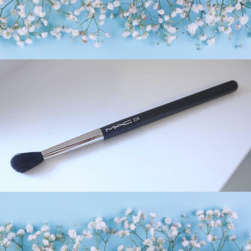 brushesbynaz's tweet photo. M.A.C 224
.
.
RM 20
.
.
SM= RM 8
SS= RM 12
#brushesbynaz https://t.co/Rl3d47NojH