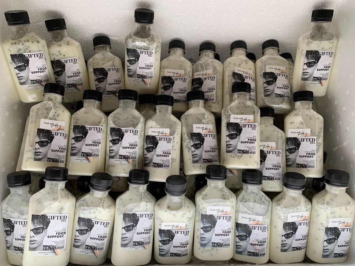 GunAtp_CNFamily's tweet photo. 20.07.19 Food Support for #TheGiftedGraduation ดีใจที่ได้ดูแลนะคะ @AtthaphanP @parbdee 

From @GunAtp_CNFamily 
@OffHuGun_CNFC @OffGun_Sweet @onfireforjumpol https://t.co/x4XLOcPx8o