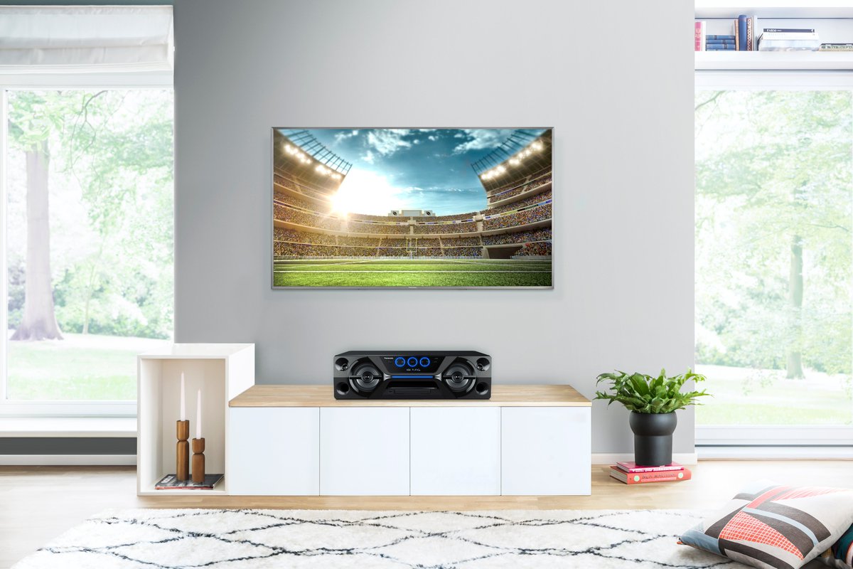 Panasonic_MEA's tweet photo. Setting up for your own #Zumba session #AtHome?The room filling expansive sound of our one box high power audio system UA3 will keep you on your toes to catch the rhythm of every beat.
More: https://t.co/6Jl9sAFYCF
#staypositive #musicislife #zumba #Dancercize #panasonicaudio https://t.co/bvSviXqW6j