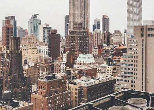 jxndeukix's tweet photo. 👉🏼 IN BETWEEN | a chaennie au

where a busy young heiress of a small noble country happen upon a quick witted student press from nyu; challenging each other’s views on life and serendipity, and possibly everything else in between. https://t.co/8YspbCEe1Y