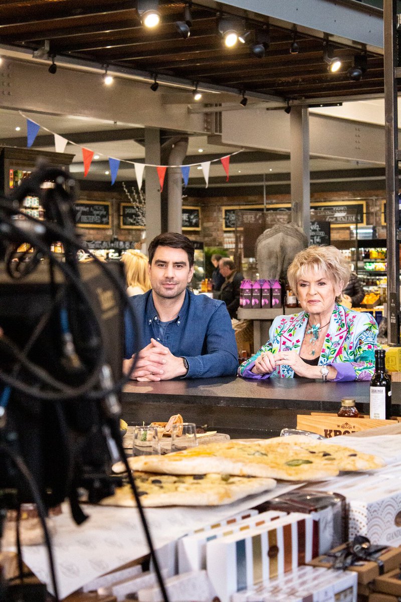 HolmesMill's tweet photo. Earlier this year we were joined by #ChrisBavin & #GloriaHunniford, as they recorded their upcoming โFood: Truth or Scareโ series. You can catch episode one this Monday at 10am on #BBCOne! ๐ฅ
#BowlandFoodHall #HolmesMill #LoveRibbleValley @goribblevalley @VisitLancashire https://t.co/AftQLpjODx