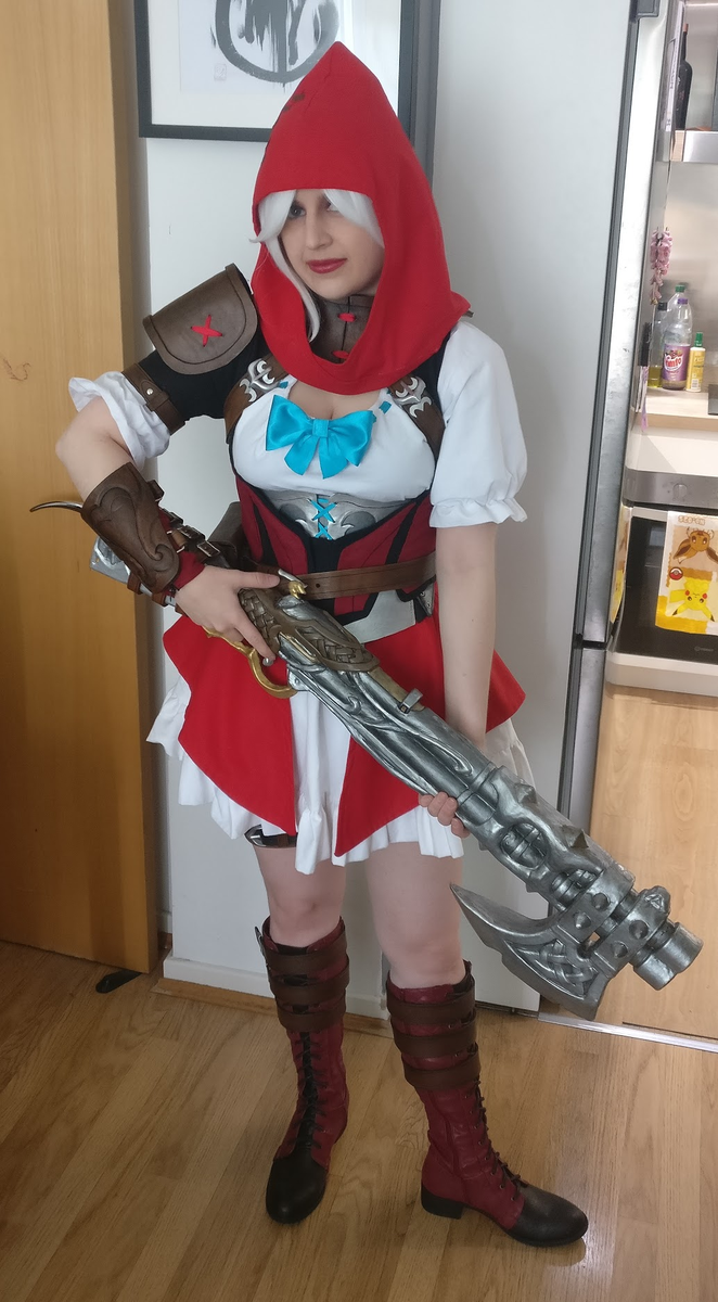 DemoraFairy's tweet photo. I'm going to try to start using Twitter more (again), so here's a couple of progress pictures of my Little Red Ashe cosplay! Nearly done, just a few bits to go. More progress photos here: https://t.co/2MIbj7exbz
#littleredashe #ashecosplay #overwatchcosplay https://t.co/ldZoWtbcnU