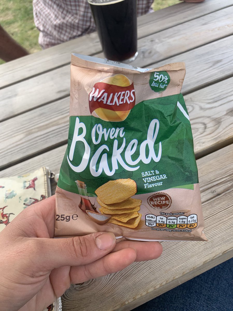 equine_services's tweet photo. @walkers_crisps are the baked crisps 50%less fat because you only put a tiny amount of crisps in it..... #omg!! https://t.co/DLlp0rB71b