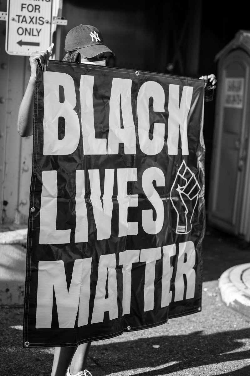 StretchMyBandz's tweet photo. #StandWithJennifer ✊🏽❤️🖤💚 https://t.co/69El4JXP4w