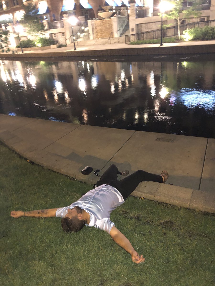 JoshHunt11's tweet photo. wtf https://t.co/x2J8DqZ5z6