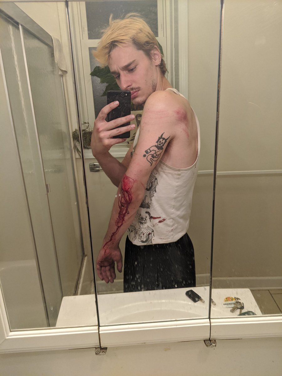 MH_Oppenheimer's tweet photo. @chicagosmayor I'd like to express directly to you that I don't want to be bloodied by your cops.
You can balance that by defunding CPD and removing symbols of racism and oppression from our city. https://t.co/f39Igrfi4H