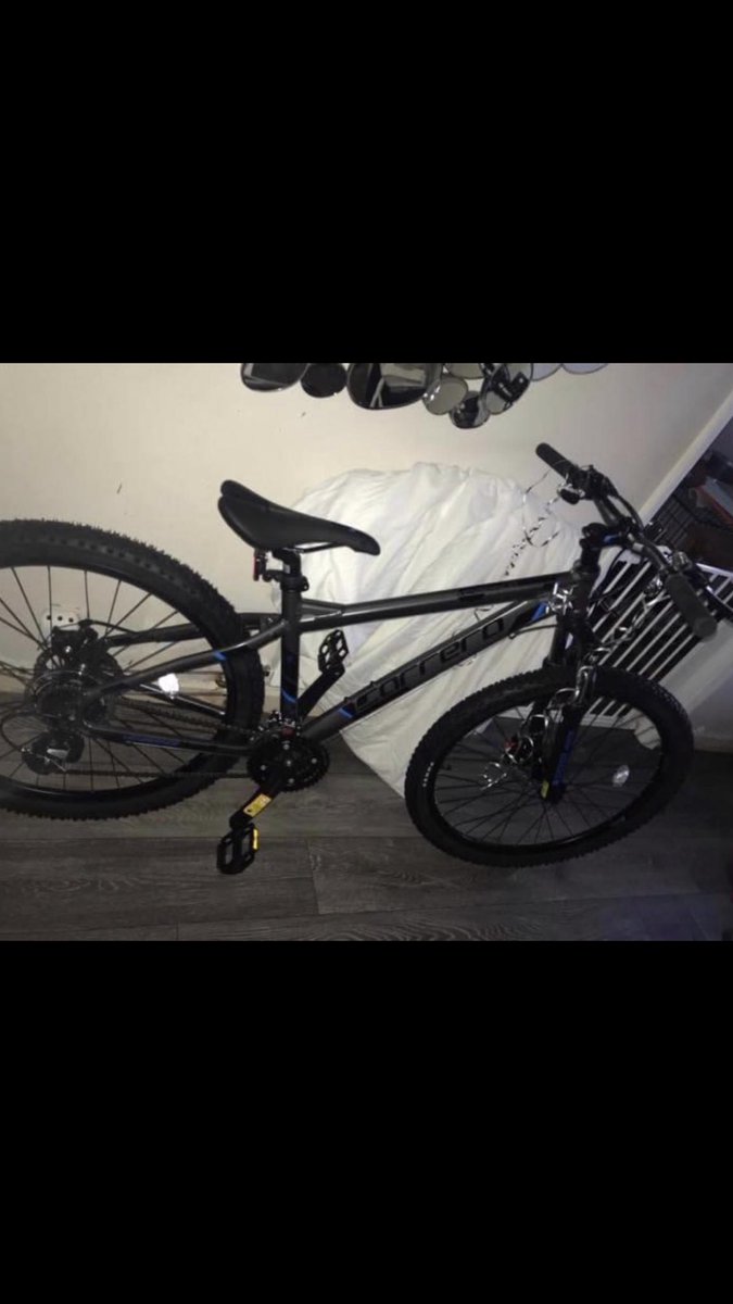 Please share this folks, my mates lad has had his bike taken by some little rats 🤬🤬🤬 Please help him get it back #Runcorn