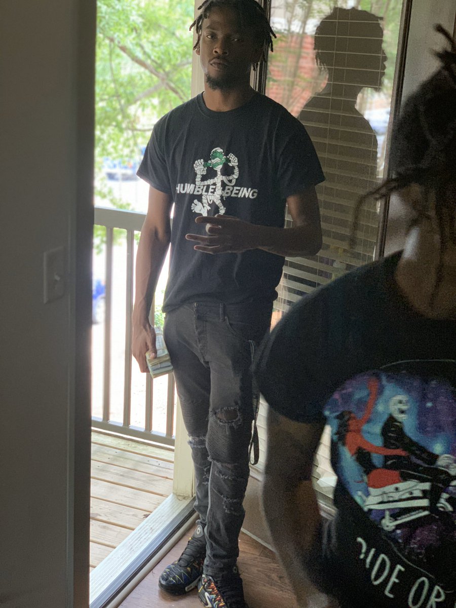 YN5Mike's tweet photo. Can you see da pain in my eyes #YN5🩸™️ https://t.co/WYWfVmV26S