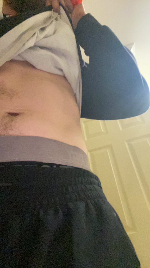 unclear1111's tweet photo. I promise  I'll never try and shake my ass like I now know i can do. I feel my balls somewhere in the stratosphere like I bungee jumped them in reverse on a sling shot straight up my undies cupping them going down simple need to tie my pants up would have save me. https://t.co/oYyDK9yP61