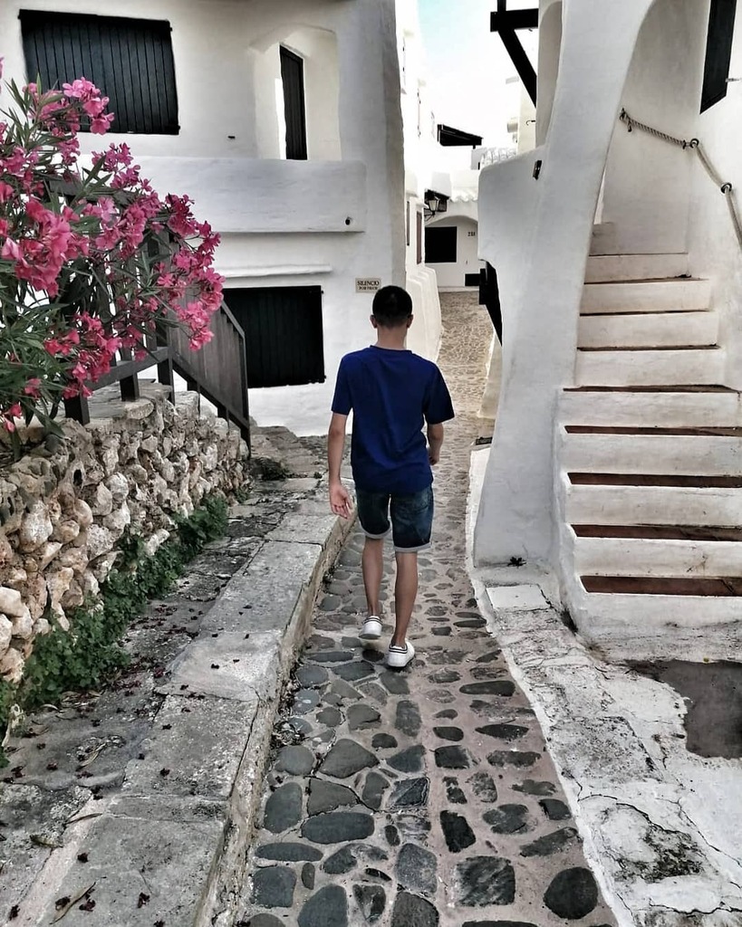 joanmpx1's tweet photo. 🚧❌🚧
.
.
.
.
.
.
.
.
.
#modelo #fashion #digitalinfluencer #modeling #like #love #igersmallorca #mallorca #sermodelo #spanishmodel #igersbalear https://t.co/HWWJXnPemF https://t.co/rqy9B8BtWS