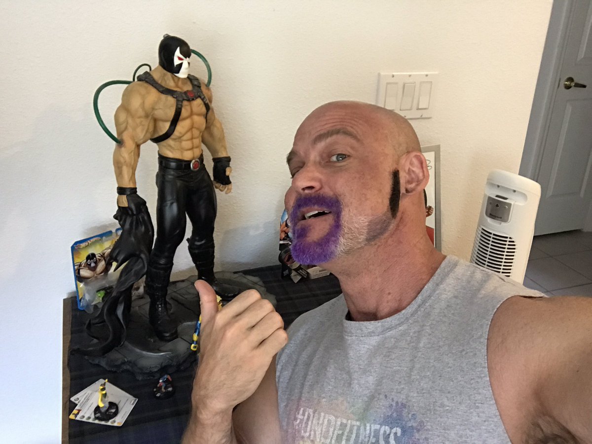 Tallsquall's tweet photo. Even Bane says “Nice Beard, Bro!” 

Can’t stop, won’t stop this Ace #BeardFlex for our community and our Identity! 

Show that #AcePride 
#TheAStandsForAsexual 

Let’s Show that spectrum Aces! https://t.co/HqTiJxhcaO