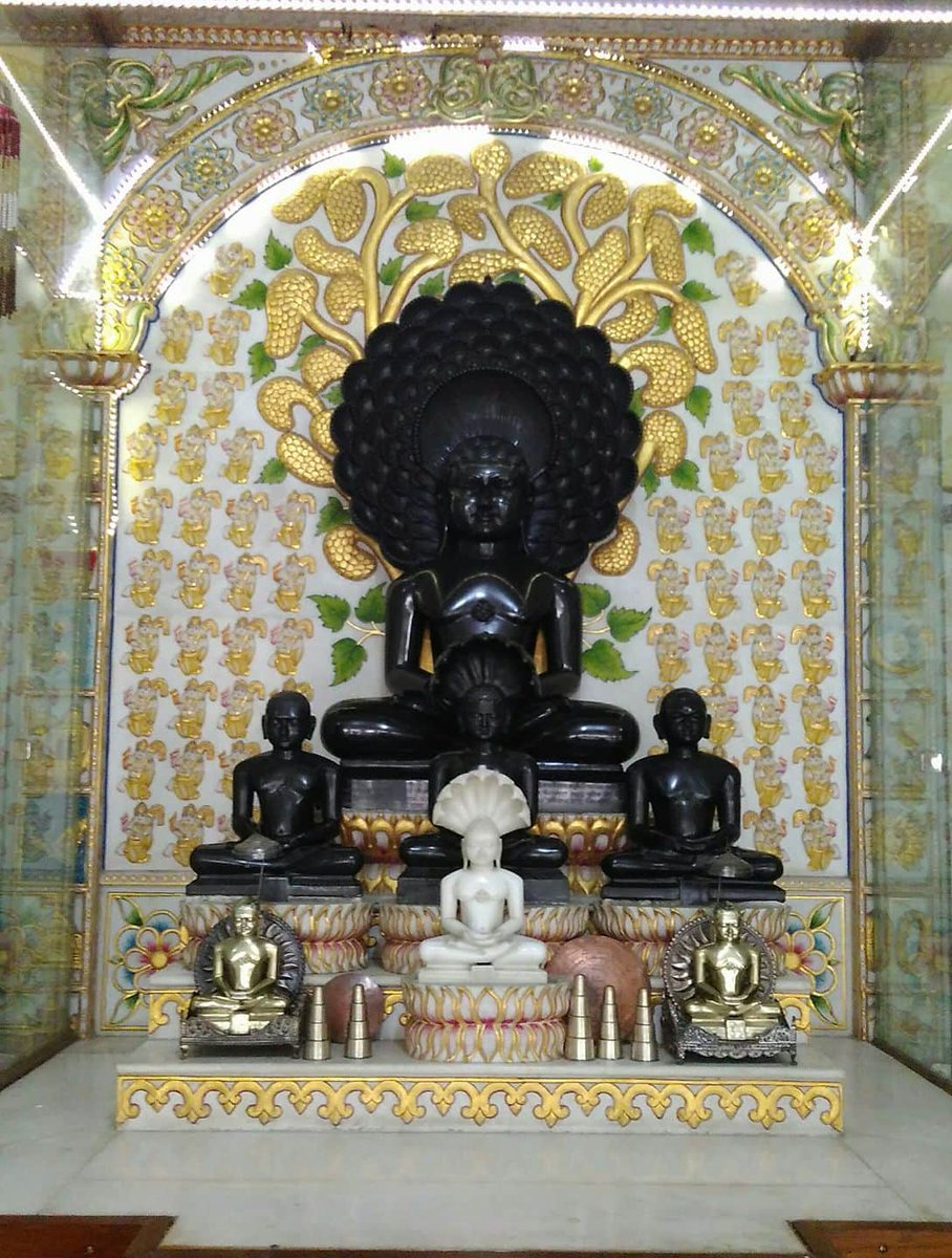 Asli_Minority's tweet photo. 100 वर्षो से भी ज्यादा प्राचीन श्री आदिनाथ दिगम्बर जैन मंदिर , हापुड़ , उत्तरप्रदेश https://t.co/OrrsqKp02E
