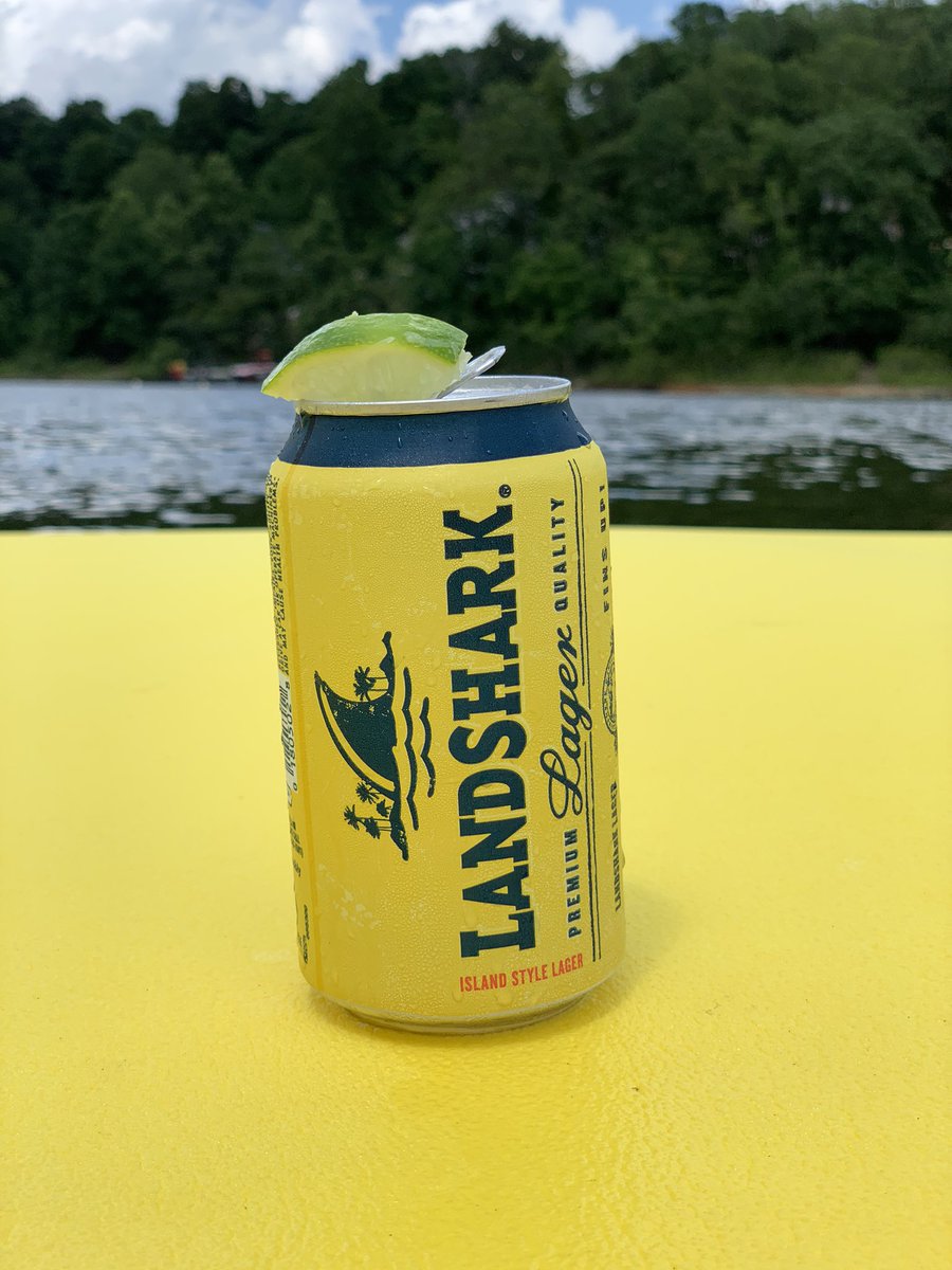 TullyMars414's tweet photo. Something about the lake and @landsharklager that takes me to that one particular harbor #LetsBeach #Margaritaville #NorthFork #KyforKy #RoughRiverLake https://t.co/lSfJPdXkk4