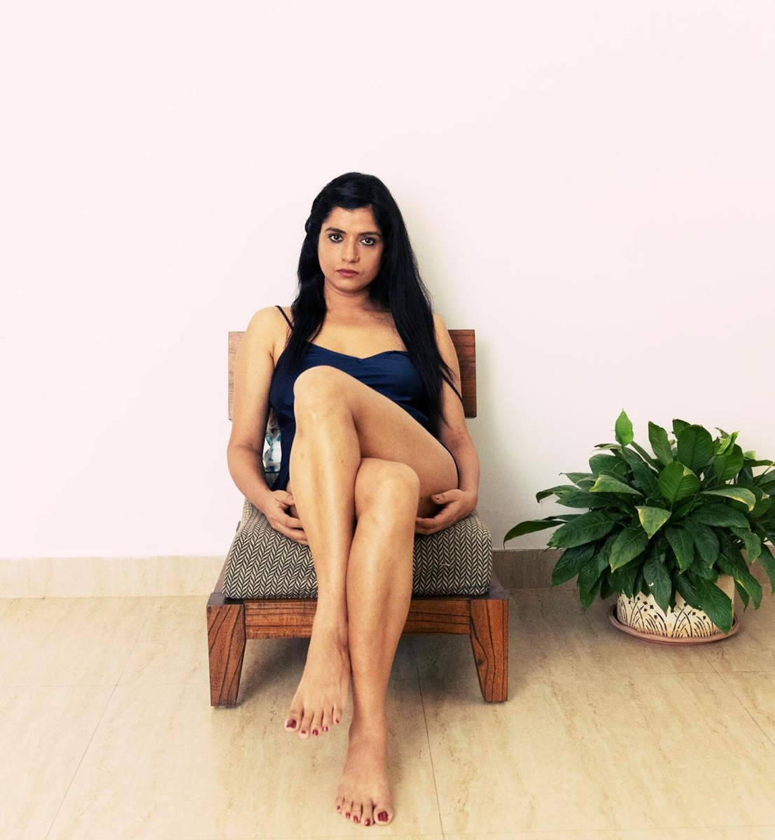 ZoomTV's tweet photo. Actress #NandaYadav, who featured in @emraanhashmi's #film #WhyCheatIndia, looks gorgeous in these home shot pictures. The lighting seems to be apt and we absolutely adore the set up. https://t.co/Qc58TD6bxs