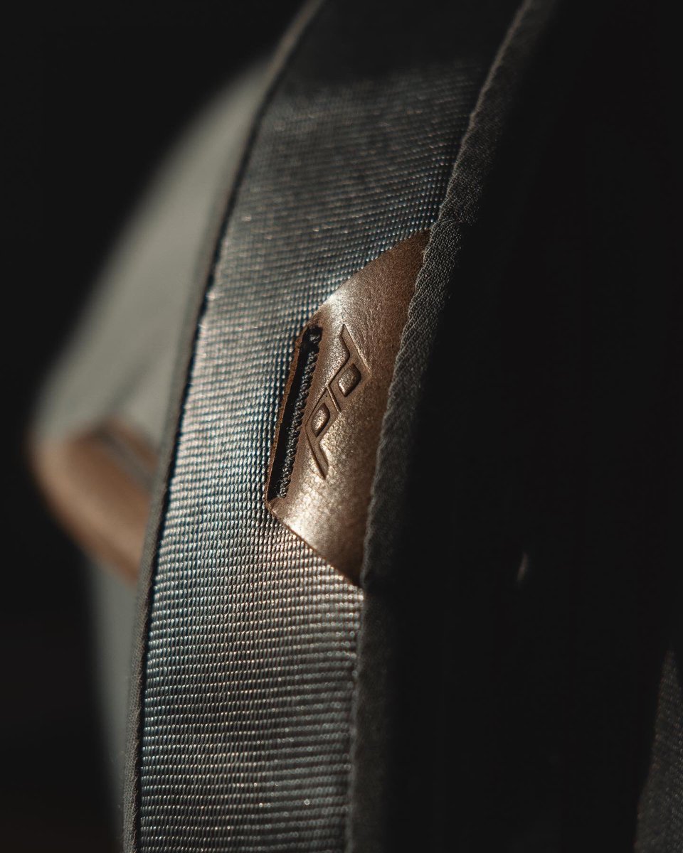 irwinrojas_'s tweet photo. Peak Design “Everyday Sling” is that perfect auxiliary for any filmmaker/photographers. Compact to fit your gear for a minimalistic, on-the-go shoot. 

Order yours at: https://t.co/2SeQi9Vj2i 

#peakdesign #everydaysling #moment #filmphotography #filmmaker #filmcommunity https://t.co/LosdFxOxfE
