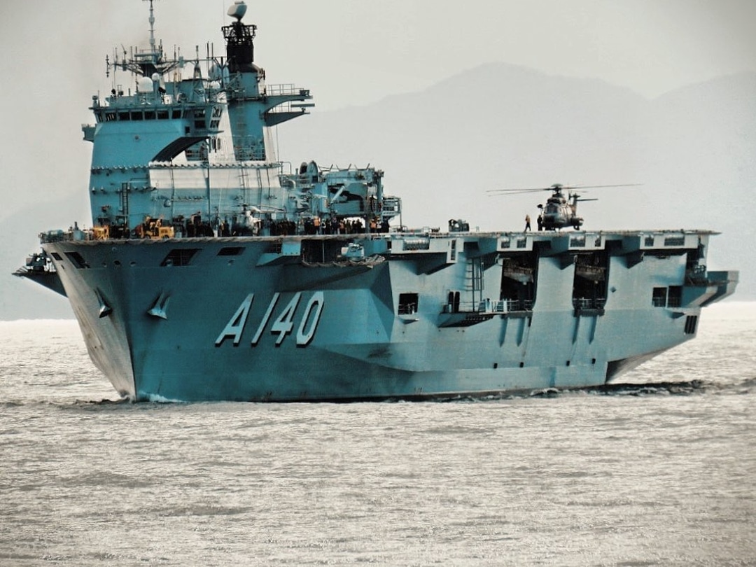 BzNaval's tweet photo. Um dos nossos
#brasil #marinha #marinhadobrasil @marmilbr https://t.co/zpkcs96L2N