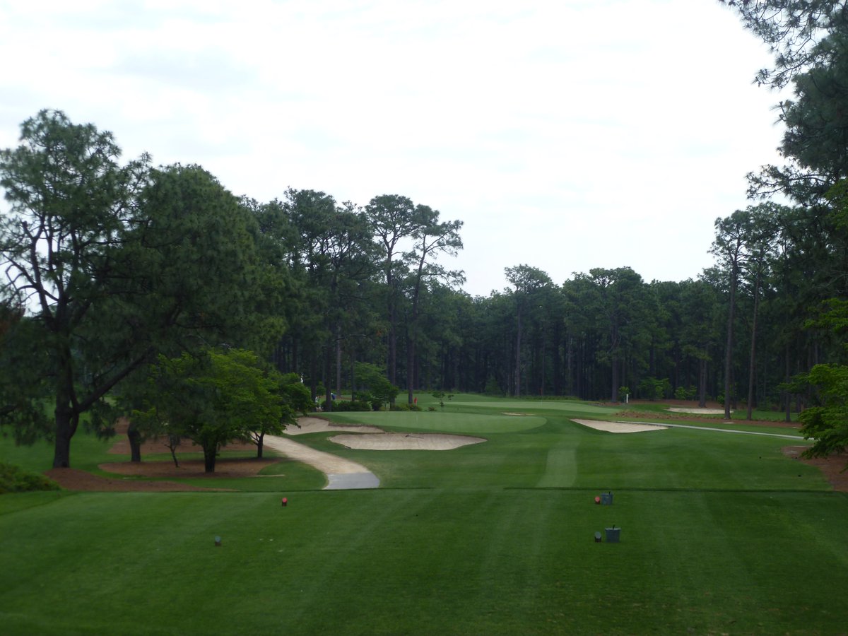 GolfCourseGurus's tweet photo. How much more pure does Mid Pines look post renovation?  Below are the 11th and 13th holes; once from my 2011 visit and then again in 2020.  @PineNeedlesGolf https://t.co/mJ9djYnKRB