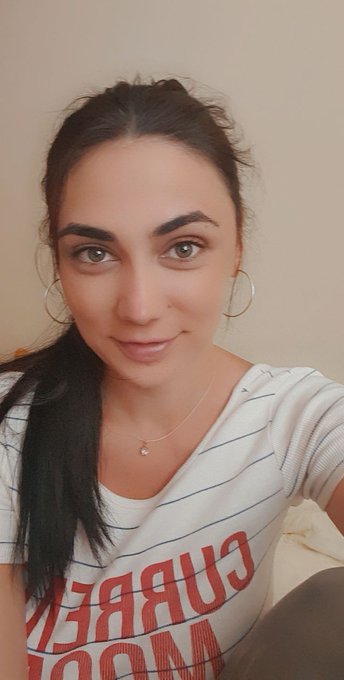 Do you enjoy my photo without showing my boobies??😜😜 https://t.co/vtLRpr7G5O