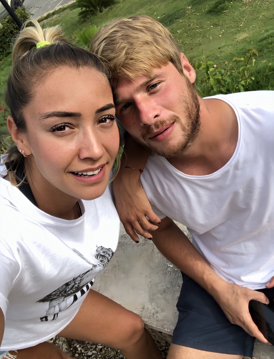 Hesabımız aktif olacaktır. Ayrı ve birlikte olarak hem Evrim’i hem Emre’yi öveceğiz ve bolca nostalji yapacağız, çünkü her ikisinin de bolca dışlandığını gördük. Desteğiniz için şimdiden çok teşekkür ediyoruz. Hepiniz birer civcivsiniz! 🐥