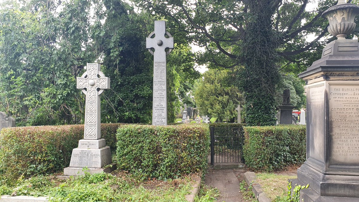 JesmondCemetery's tweet photo. Busy morning in Jesmond Old Cemetery.... now for a well deserved pint!! https://t.co/4h7GD2lECv