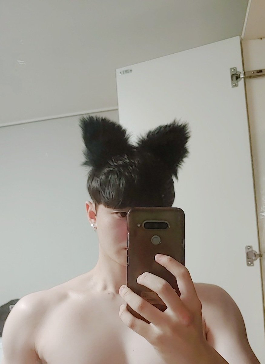 logansmsmsm's tweet photo. 🐱
#멜섭 https://t.co/h0OQNcrUt0