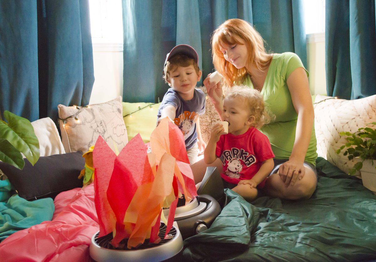 ParksCanada's tweet photo. Camp with your family from the comfort of your living room!! Make a DIY paper campfire and let your imagination run wild with this fun #ClubParka activity which is sure to help create some new camping memories. 🤩 Share your best #ParksHomeAdventure photo! https://t.co/1Mp3jmulkH https://t.co/2gnxSDRQWy