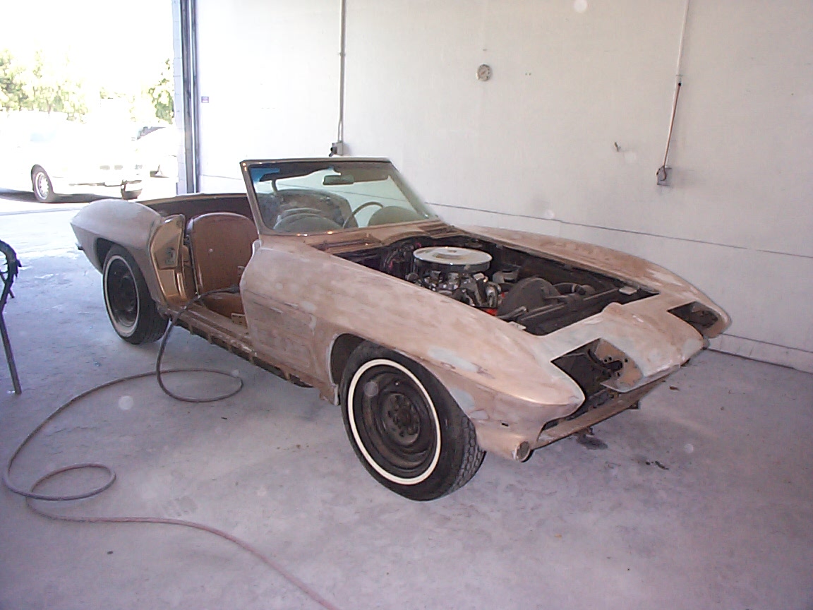 AutoBody408's tweet photo. West Coast Auto Body &amp; Painting will work with most insurance companies on collision repairs. https://t.co/uqp63FNtue #WindshieldReplacement #SafetyRestraintSystem #SpotPainting https://t.co/uqp63FNtue https://t.co/1z4fDOED0Y