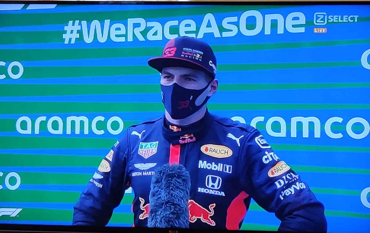 dburgersdijk's tweet photo. @ZiggoCompany @Max33Verstappen #zigGOmax #ProudMaxFan feliciteer onze Max en zijn mentor @MaVic009 met deze geweldige P2 daarom is hij buitencategorie gewoon weer instappen en knallen met dat hok of er niks is gebeurt echt een rijdende legende #DutchLion๐ฆ๐ฆ๐ฆ https://t.co/LwgVDrc7tv