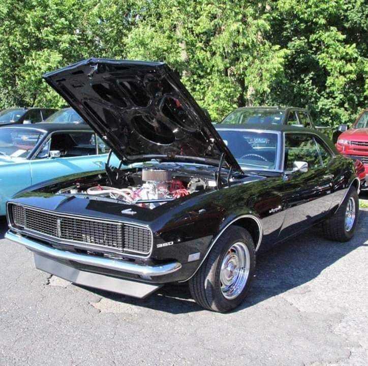 The_JPEmerson's tweet photo. We want to see your rides in this weeks #GSCarShow. Post a photo of your car, truck or other vehicle and tag garagesquadtv and use #GSCarShow so we can check it out! Thanks to Sharon for sharing her 1968 Camaro last show! https://t.co/wc4OEg6yJl